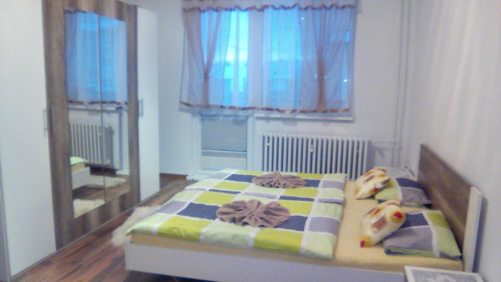 Apartman โนวาเลสนา ภายนอก รูปภาพ