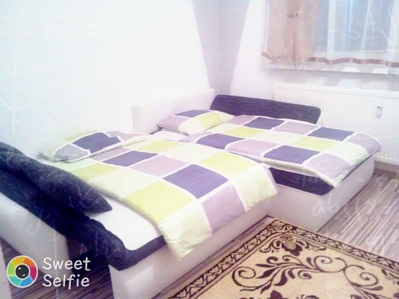 Apartman โนวาเลสนา ภายนอก รูปภาพ