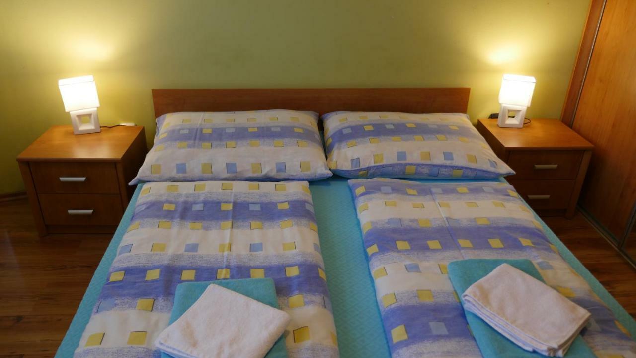 Apartman โนวาเลสนา ภายนอก รูปภาพ